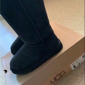 Girl Ugg boots .